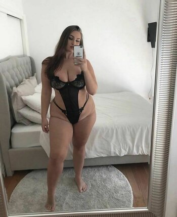 mikaelareidy / ____mkay / https: Nude Leaks OnlyFans Photo 8