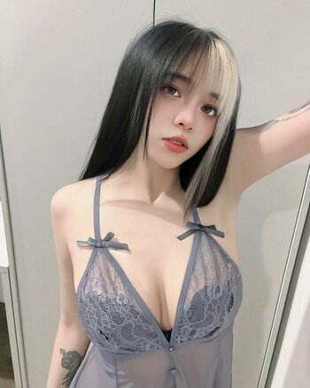 mikoqiqi_ / miqibabyvip Nude Leaks OnlyFans Photo 14