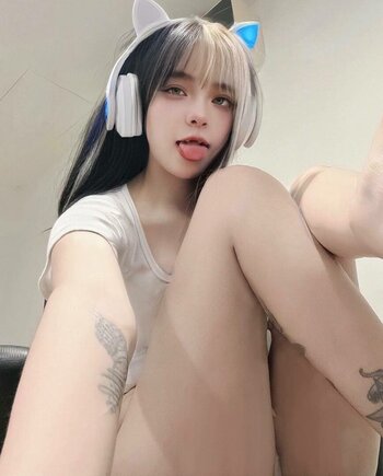 mikoqiqi_ / miqibabyvip Nude Leaks OnlyFans Photo 25