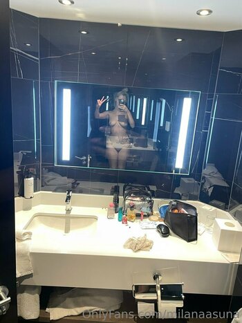 milanaasuna / milana_aslani Nude Leaks OnlyFans Photo 8