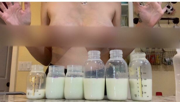 Milkmama / Milkmama2020 / milkybank / milkymamallc Nude Leaks OnlyFans Photo 11