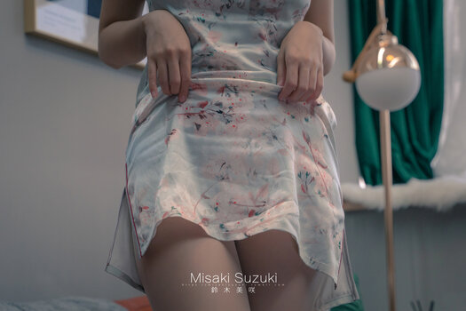 misakiruanruan / Misaki-旗袍 Nude Leaks Photo 27