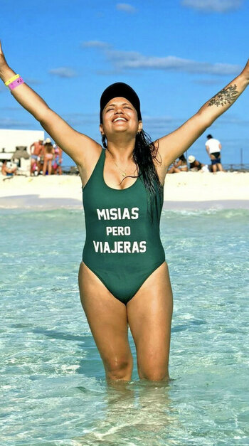 Misias Pero Viajeras / misiasperoviajeras Nude Leaks Photo 2