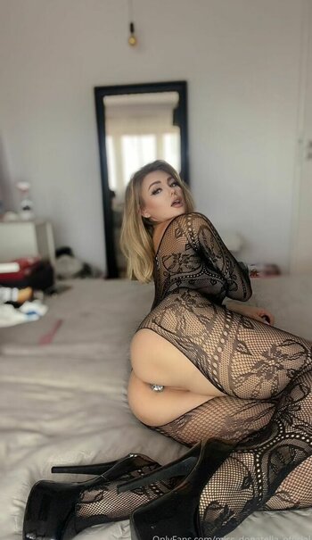 Miss_Donatella_official Nude Leaks OnlyFans Photo 98
