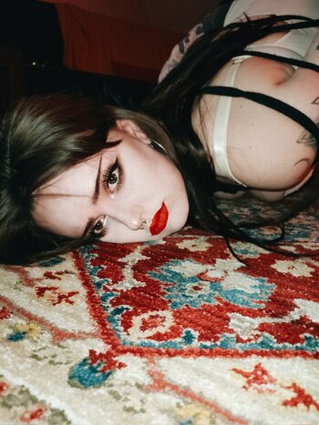 missdellavigne / Dellavigne_x Nude Leaks OnlyFans Photo 15