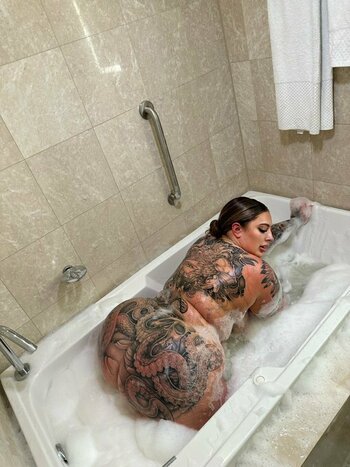 missthickntatted Nude Leaks OnlyFans Photo 7