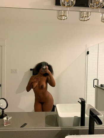 missusblu / Juicy Butt Queen / woochiewobbler Nude Leaks OnlyFans Photo 15