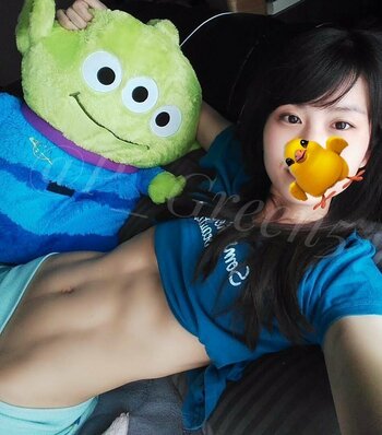 mitsukuri_beautyfitness / P_Green5 / fitnessiri9898 Nude Leaks OnlyFans Photo 2