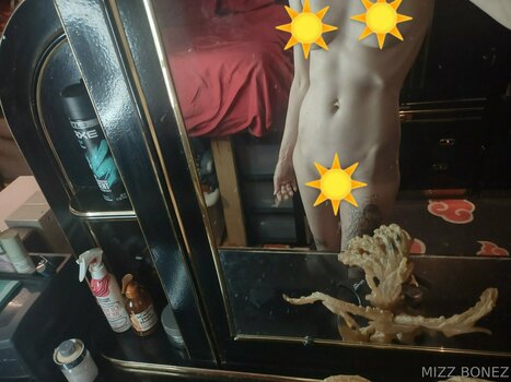 mizzbonez Nude Leaks Photo 26