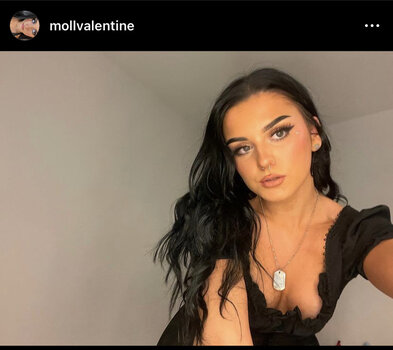 Moll Valentine / mollvalentine / mollyomalia22 Nude Leaks OnlyFans Photo 2