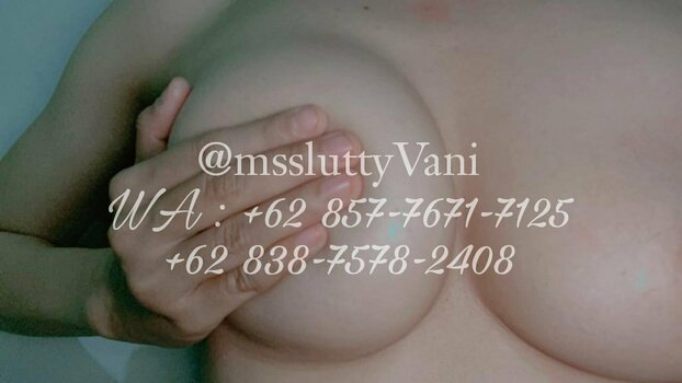 MssluttyVani / MssluttyV Nude Leaks Photo 16