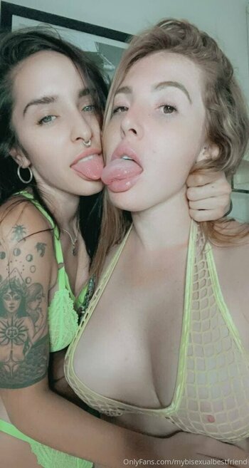 mybisexualbestfriend Nude Leaks Photo 32