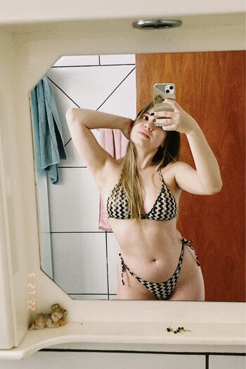 Natália Cristina / __naticristina / naskii Nude Leaks OnlyFans Photo 5