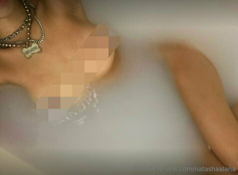 natashaalana Nude Leaks Photo 15