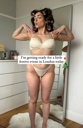 Nelly London / _nelly_london / sadcutiepie Nude Leaks OnlyFans Photo 2