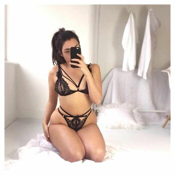 Nelly London / _nelly_london / sadcutiepie Nude Leaks OnlyFans Photo 5