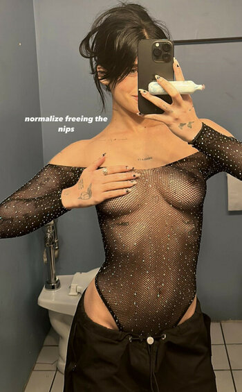 Nessa Barrett / moonologues / nessabarrett Nude Leaks OnlyFans Photo 196