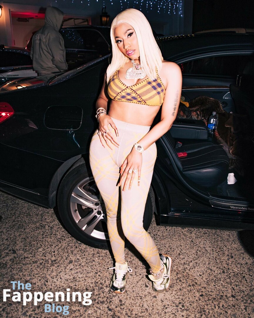 Nicki Minaj / nickiminaj Nude Leaks Photo 2471 | #TheFappening