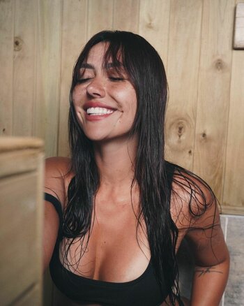Nicole Betancur / nicolebta Nude Leaks Photo 4
