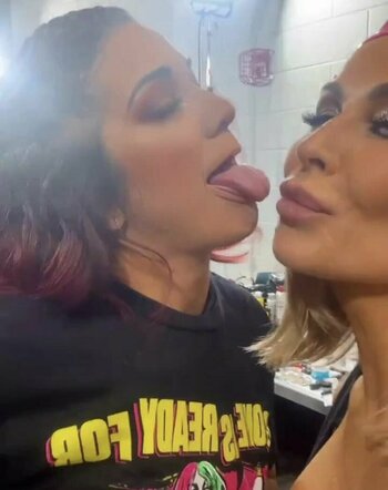Pamela Rose Martinez / WWE's Bayley DUMP / pamelarosemartines Nude Leaks Photo 3