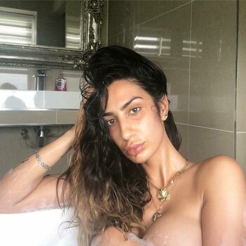 Payvand Mesbah / https: / payvandmesbah Nude Leaks Photo 7