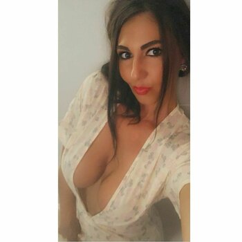 Persian Princess / sara_bigham_souhanki13 / u346292010 Nude Leaks OnlyFans Photo 26