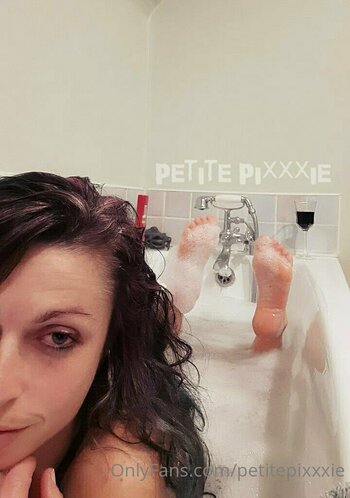 petitepixxxie / _petitepixie_ / petitepixie3 Nude Leaks OnlyFans Photo 29