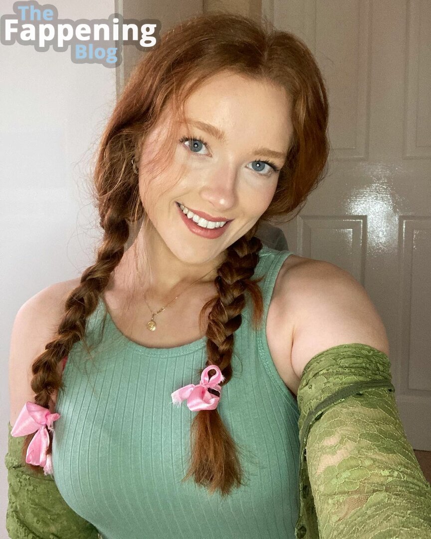 Ginger Phoebe OnlyFans Nude Pics - Seductive & Playful