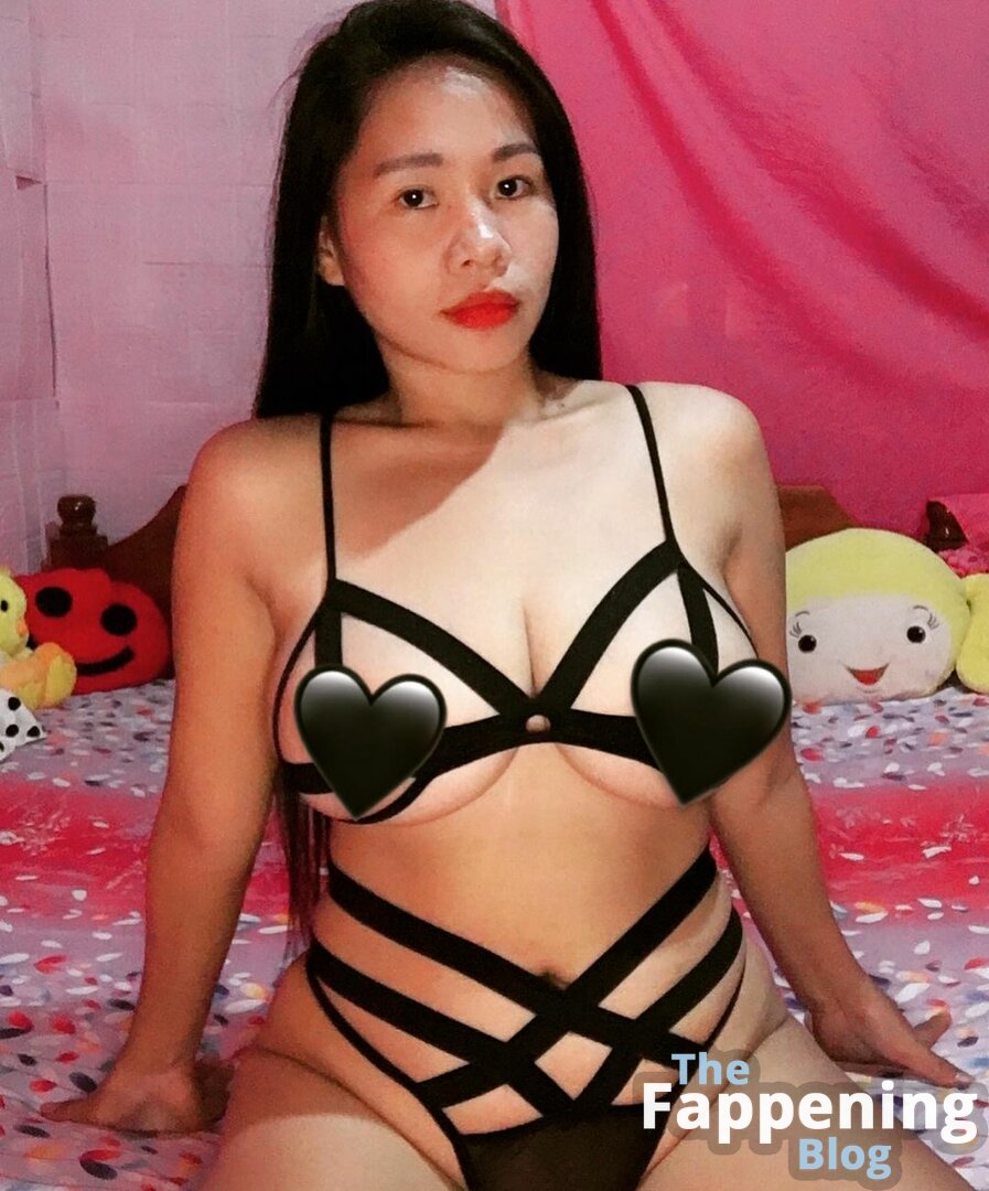 Pinay Elena / annaelena / elena2294 / elena_042294 Nude Leaks OnlyFans  Photo 4 | #TheFappening