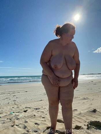 plus-sizemum Nude Leaks Photo 4