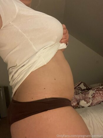 pregnant.german Nude Leaks Photo 1