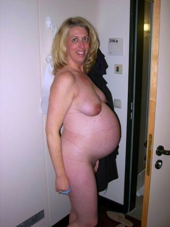 Pregnant Women Nude Leaks Photo 1