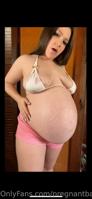 pregnantbailey Nude Leaks Photo 35