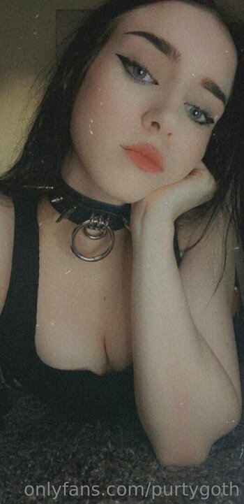 Purtygoth / purtygothvip / undeadstyle_ Nude Leaks OnlyFans Photo 4