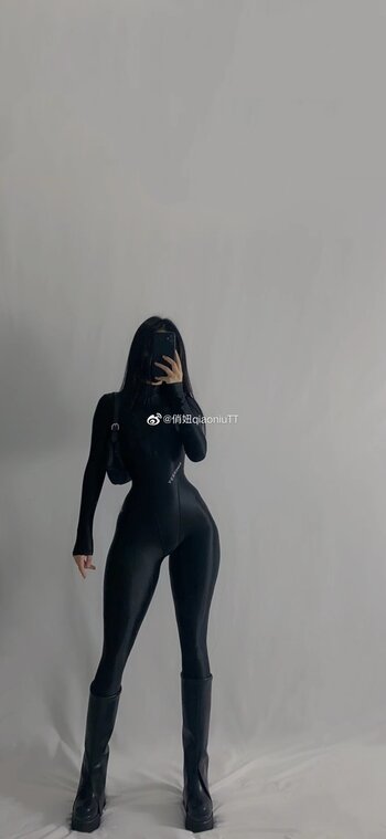 QianniuTT / QiaoniuTT1987 / https: / qiaoniutt Nude Leaks Photo 21
