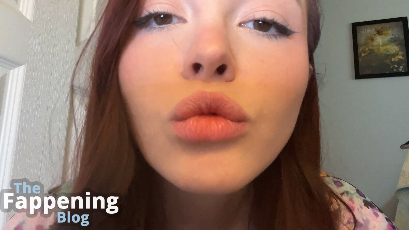 Quantum ASMR / QuantumASMR / carolinecmc Nude Leaks Photo 36 | #TheFappening