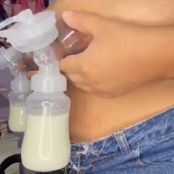 Queenofmilk / Colombian Milk Goddess / Nathy / nathyb276 / queenofmilk06 Nude Leaks OnlyFans Photo 6