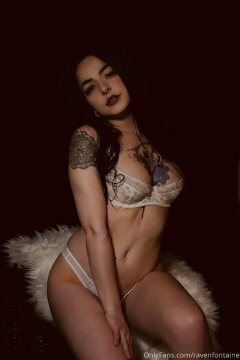 Ravenfontaine / raven.lovecraft Nude Leaks OnlyFans Photo 31
