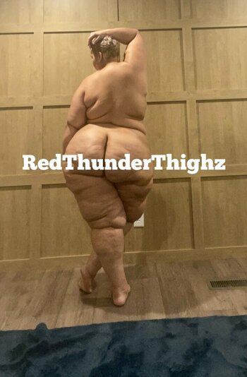 RedThunderThighz / RedThighz / red_thunder_thighz Nude Leaks OnlyFans Photo 3