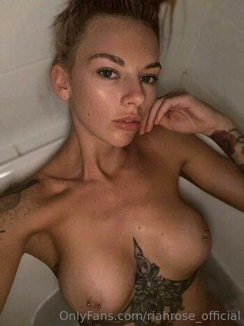 Riah Rose / briannaleighxxx / https: / riahjrose Nude Leaks OnlyFans Photo 28