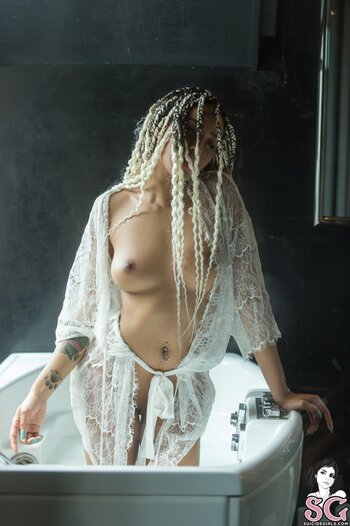 Rikae Crisi / Erika Vannucci / afro.khaleesi / ka.leesi Nude Leaks Photo 49