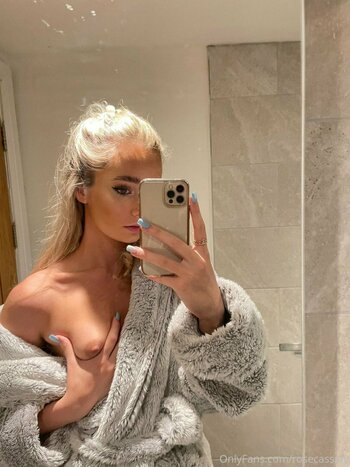 Rose Cassidy / rose_cassidy13 / rosecassidy Nude Leaks OnlyFans Photo 27
