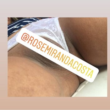 Rose Miranda / be.with.m / rosemirandaz Nude Leaks OnlyFans Photo 3
