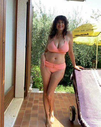 Rossana Doria / RossanaD70 / rossanadoria.real Nude Leaks Photo 15