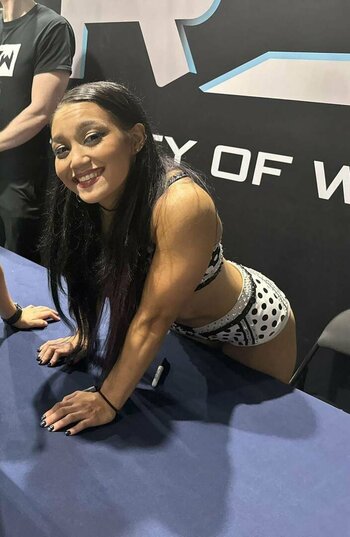Roxanne Perez / Rok-C - WWE NXT / roxanne_wwe Nude Leaks Photo 22