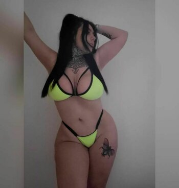 ruthiwo1 / Ruth / ruth01 Nude Leaks OnlyFans Photo 1