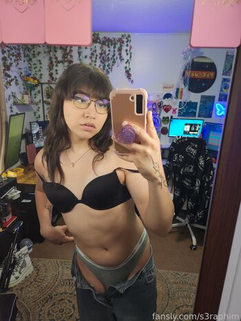 s3raphim Nude Leaks Photo 24