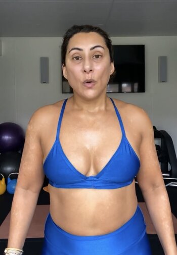 Saira Khan Iamsairakhan Sairasbum Nude Leaks Thefappening 