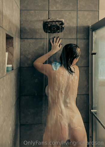 Samantha Richardson / livingrichardson / samantharichardson Nude Leaks OnlyFans Photo 19