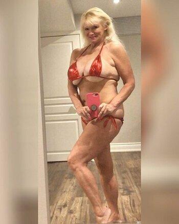 Sandie Lee / canadiansmaturebarbie Nude Leaks Photo 17